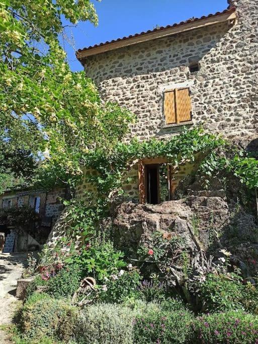 Gîte le rocher du château de Retourtour Lamastre Exterior foto